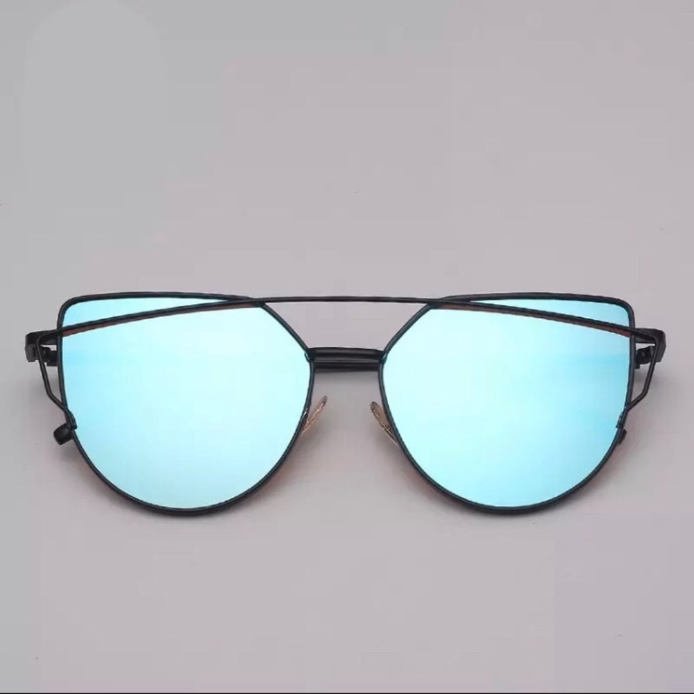 LAST ONE • Blue Mirrored Cat Eye Aviator Sunnies - Picture 2 of 6